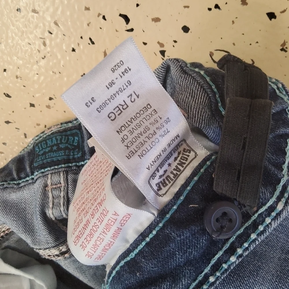 Signature by Levi Strauss signature by